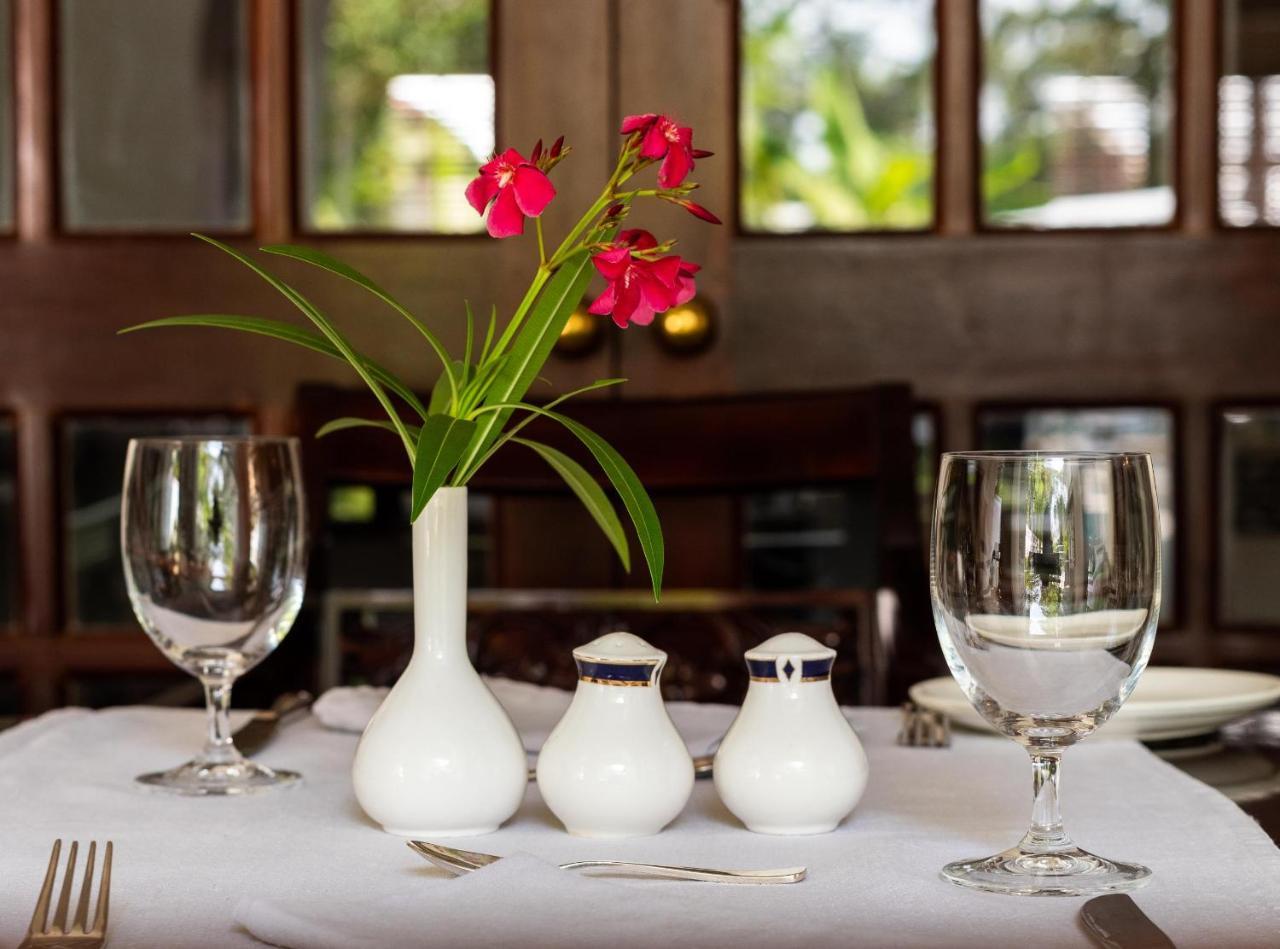 Le Colonial 1506 - Exclusive Luxury Hideaway Hotel Kochi Bagian luar foto
