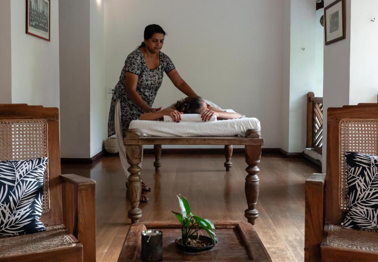 Le Colonial 1506 - Exclusive Luxury Hideaway Hotel Kochi Bagian luar foto