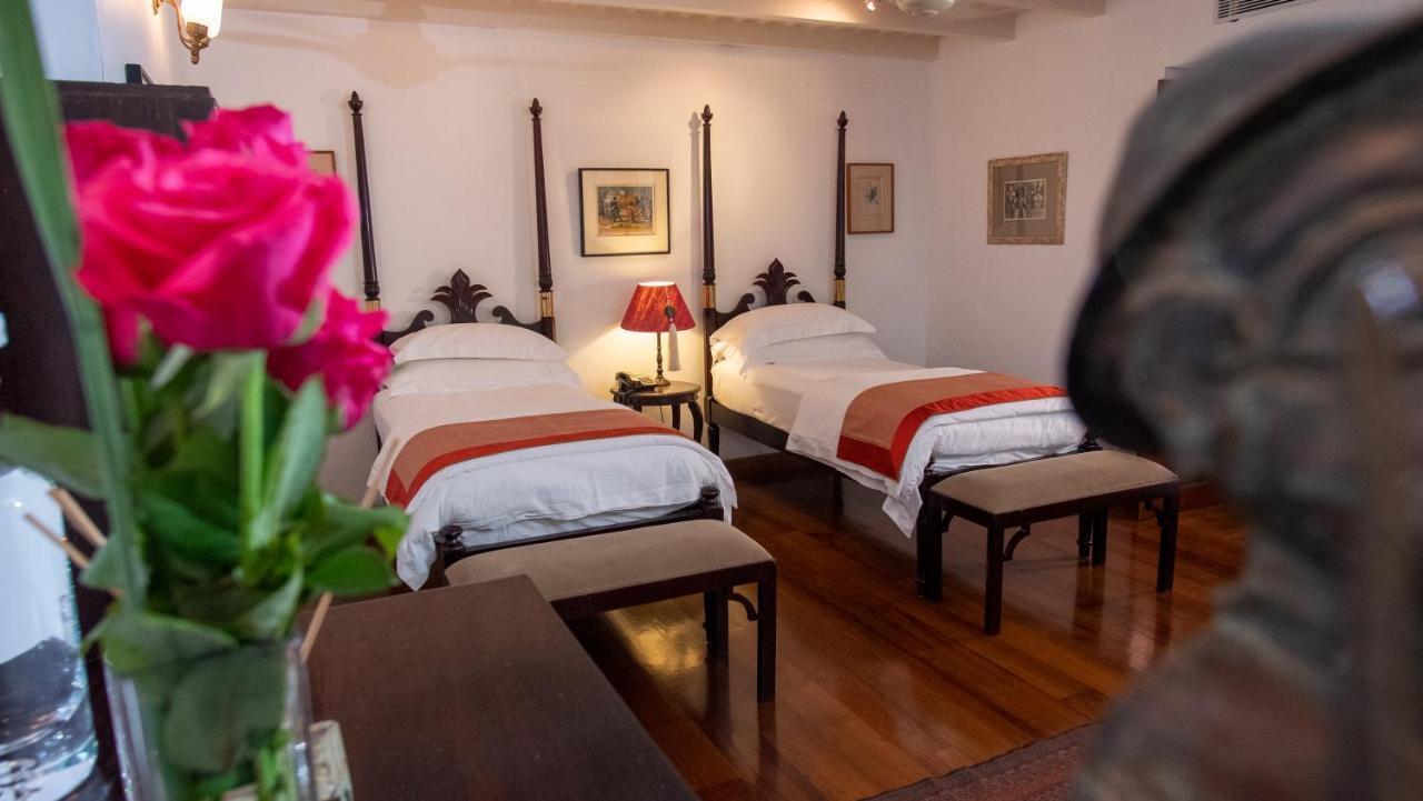 Le Colonial 1506 - Exclusive Luxury Hideaway Hotel Kochi Bagian luar foto